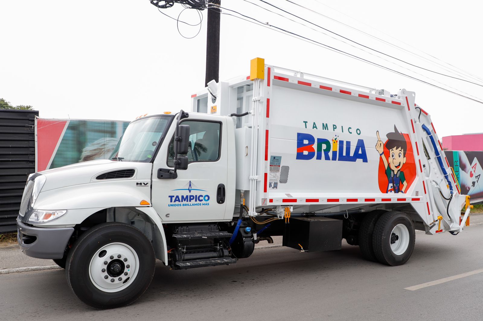 Tampico Avanza hacia una Ciudad Más Limpia con Nuevos Camiones Recolectores.