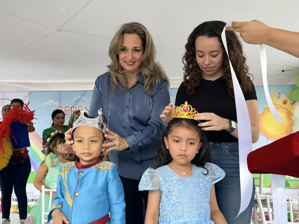 Isolda Rendón el Festival de Primavera 2024 del Círculo Infantil UAT