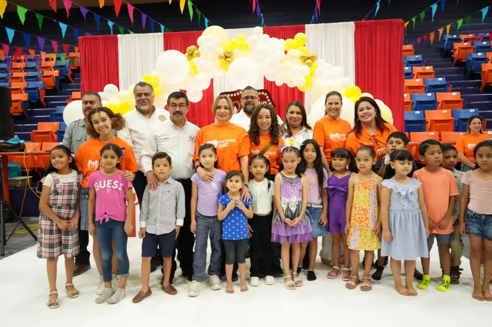 Festival del Día del Niño Presidido por Dámaso Anaya en la UAT