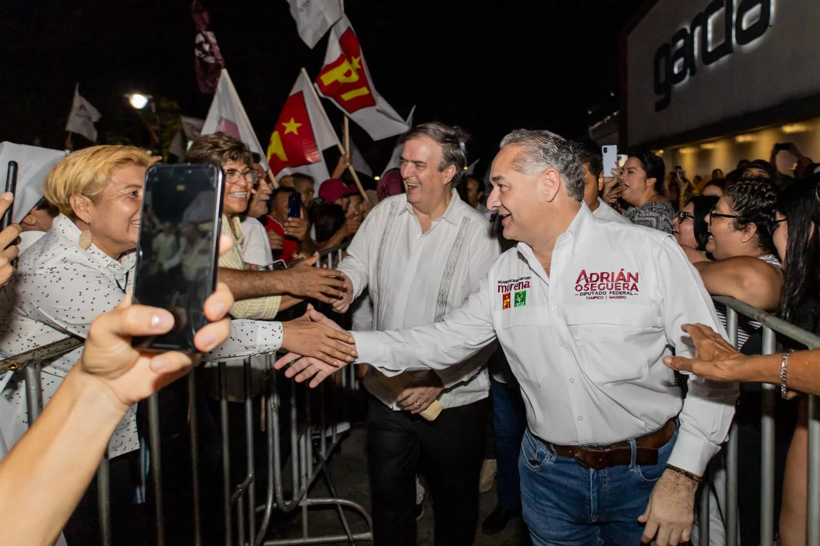 Adrián Oseguera cierra campaña con Ebrard en Ciudad Madero