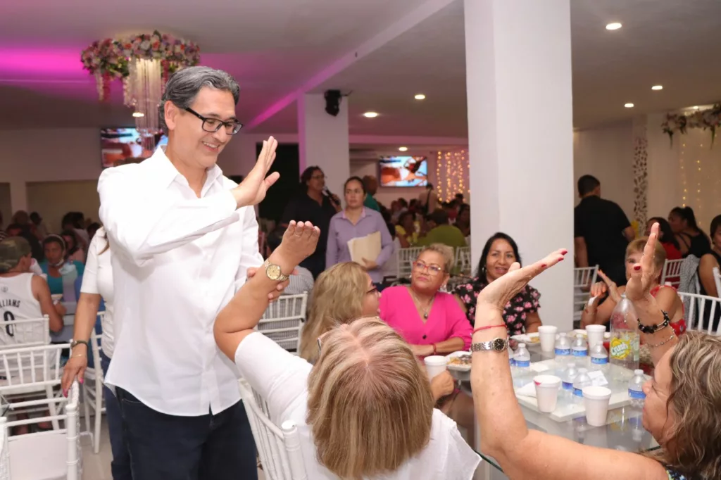 Claudia Sheinbaum, pensión, mujeres mayores, Erasmo González, Ciudad Madero