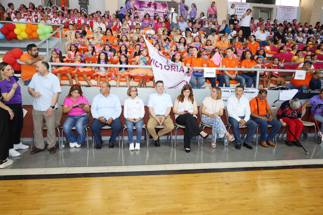 Victoria Impulsa Tradiciones Infantiles con Competencia de Rondas y Salto de Cuerda