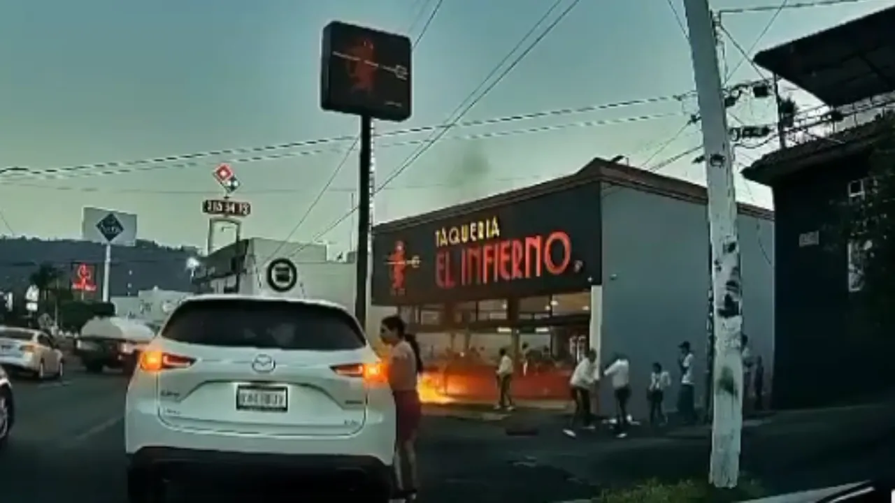 Tragafuegos Quema a Mariachis Tras Pelea en Morelia