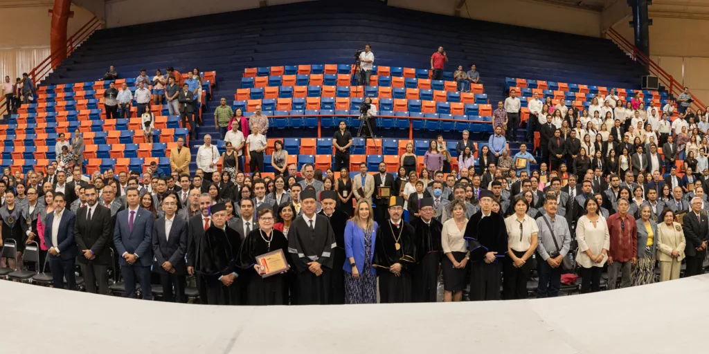 UAT homenajea a su personal académico