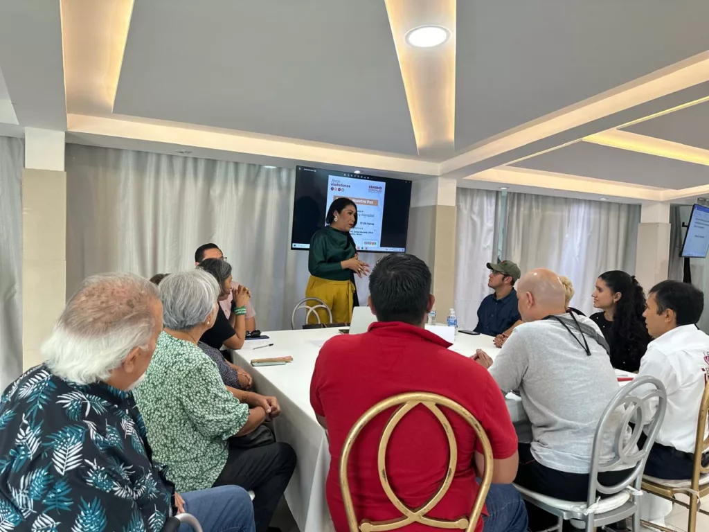 Participación Ciudadana Aumenta en Foros Temáticos con Erasmo González