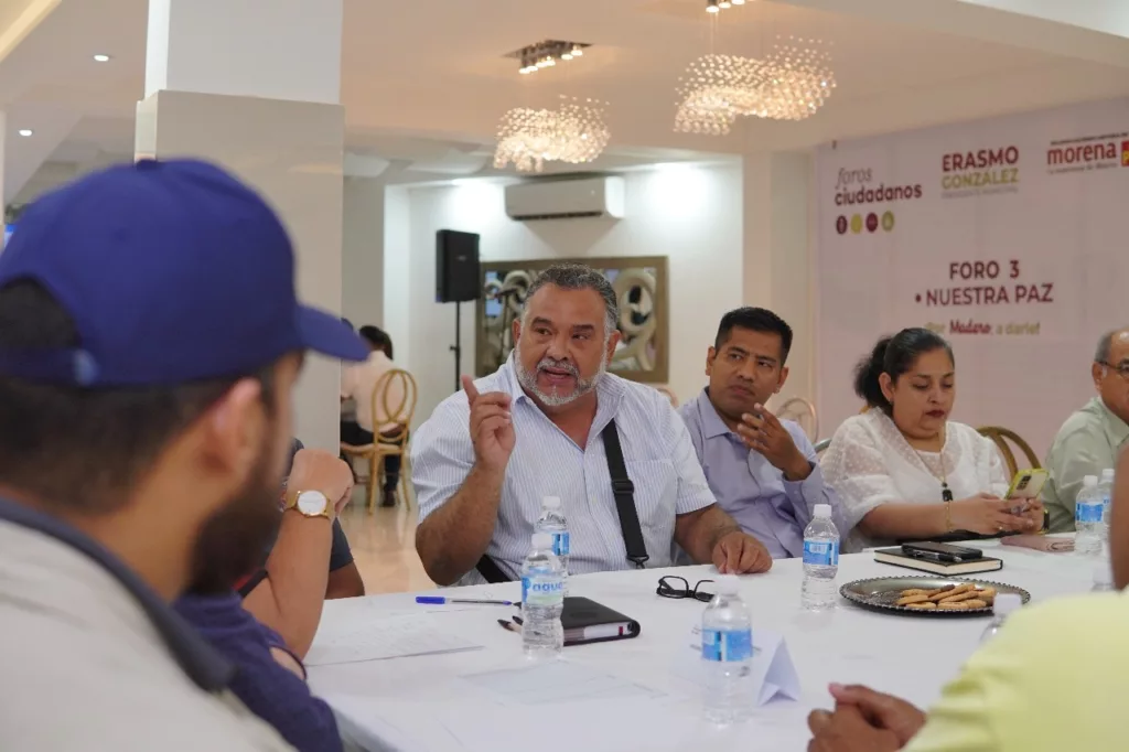 Participación Ciudadana Aumenta en Foros Temáticos con Erasmo González