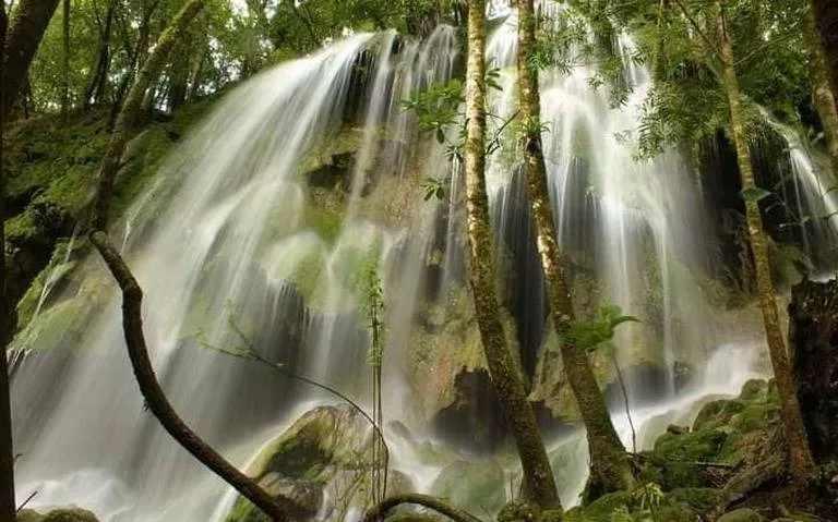 Las Cascadas de El Cielo Recuperan su Caudal Tras las Lluvias