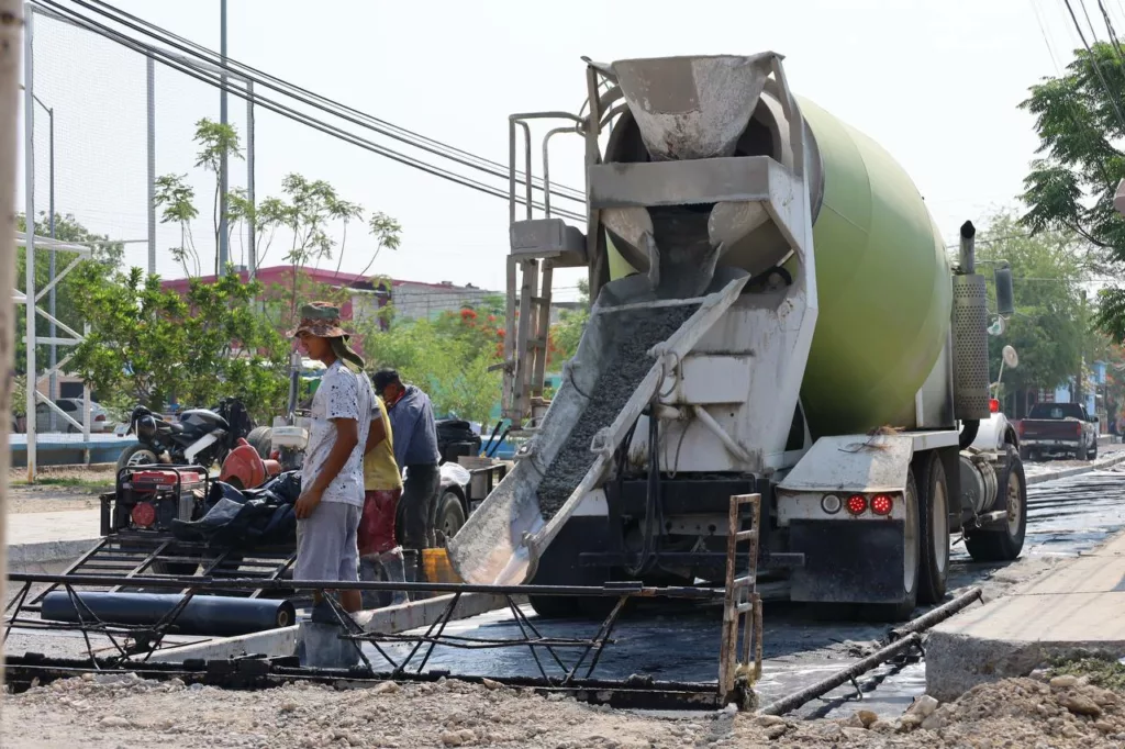 Buen Avance en Obras Viales y Drenaje en Victoria