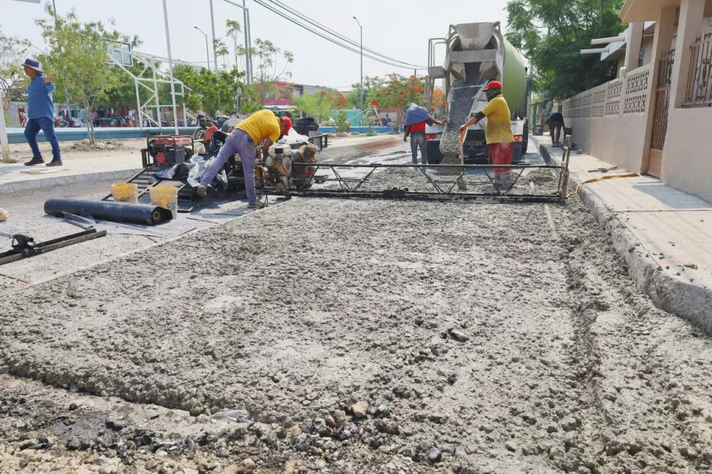 Buen Avance en Obras Viales y Drenaje en Victoria