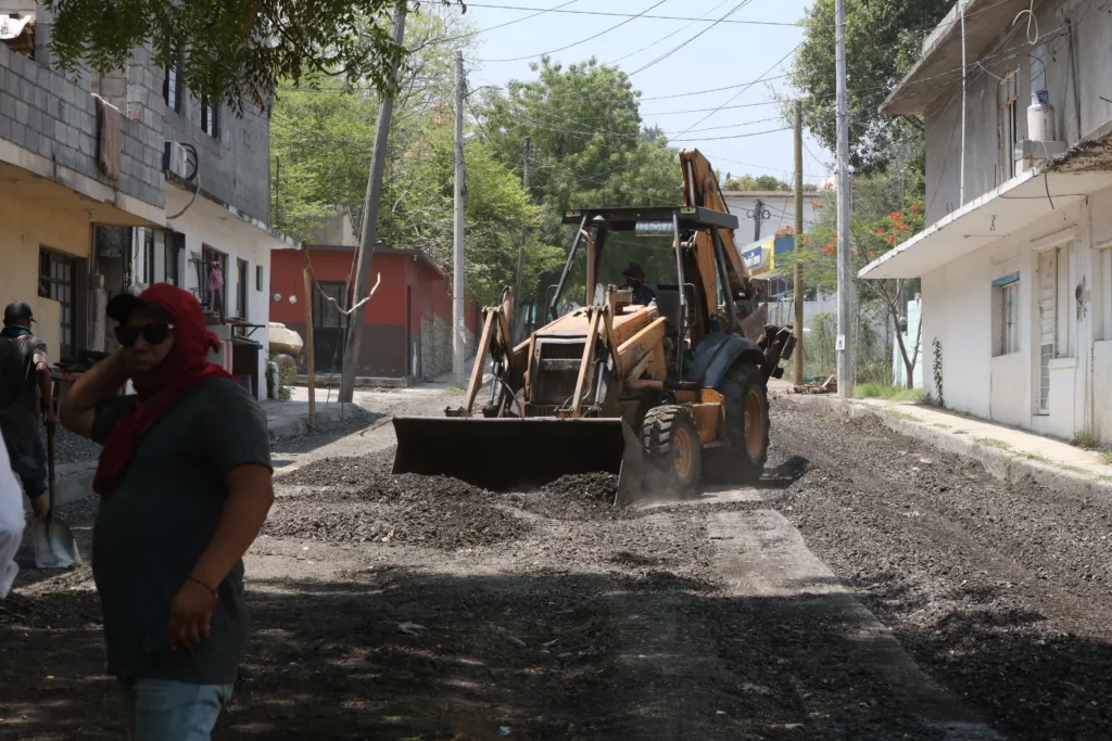 Buen Avance en Obras Viales y Drenaje en Victoria