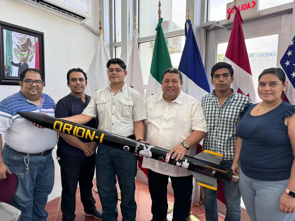 Estudiantes de la UT de Altamira Crean Cohete Orión y Sueñan con SpaceX