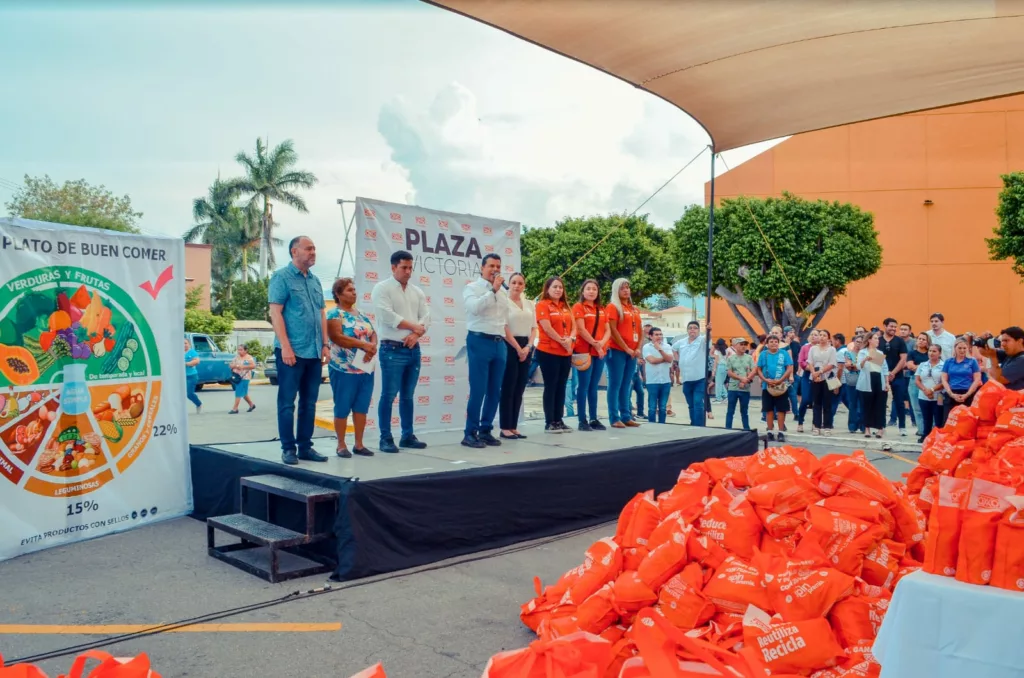 Oxxo y DIF Municipal Promueven Nutrición en Victoria