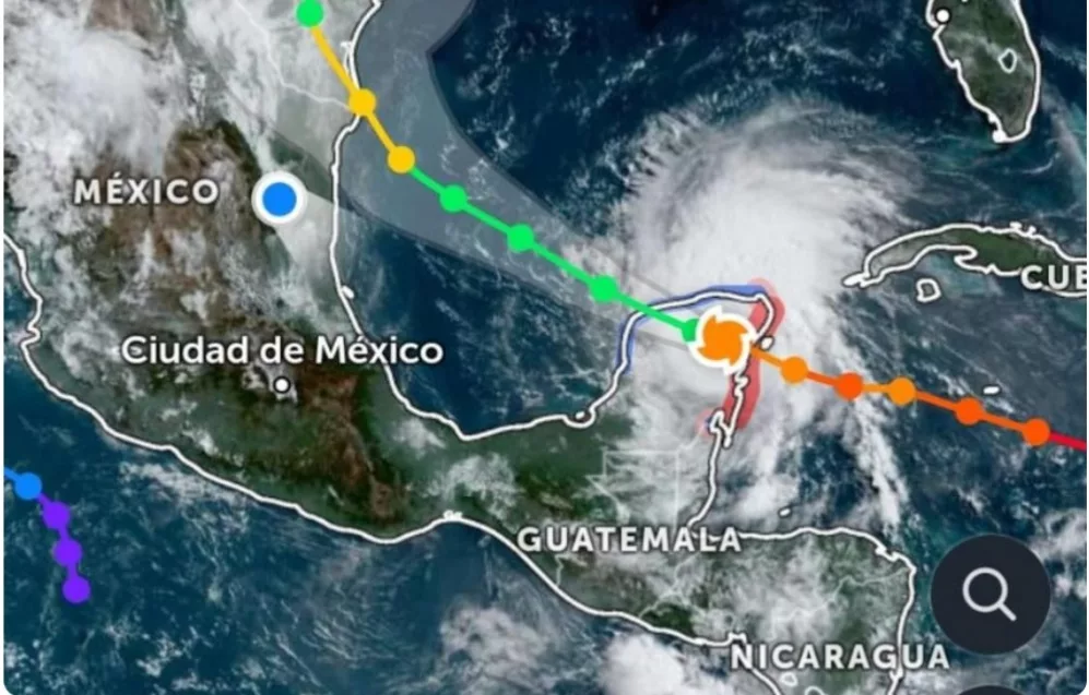 Huracán Beryl Toca Tierra y Se Dirige a Houston