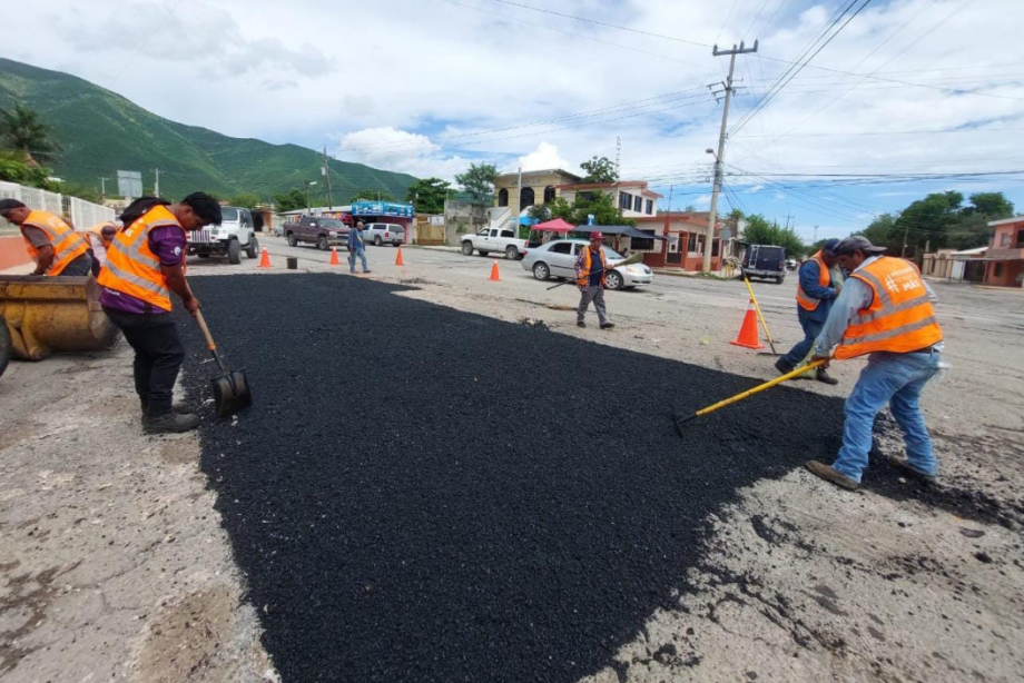 Gobierno de Victoria Intensifica Labores de Bacheo y Nivelación de Calles