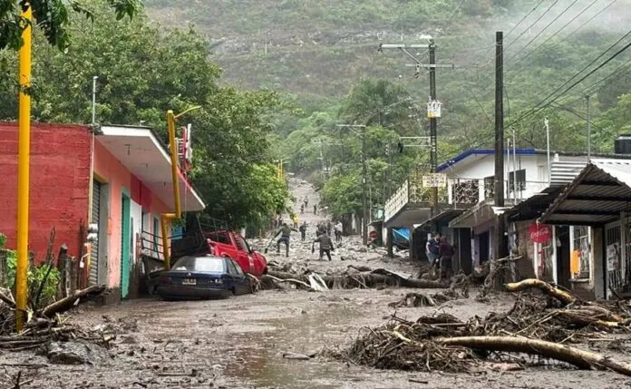 Impacto de la Tormenta Tropical Chris en Veracruz y Tamaulipas