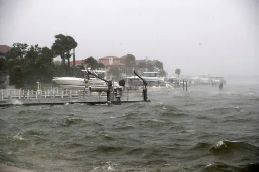 Huracán 'Debby' Toca Tierra en Florida: Conoce su Trayectoria