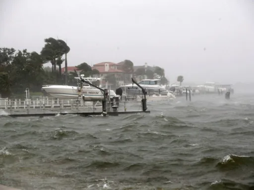 Huracán 'Debby' Toca Tierra en Florida: Conoce su Trayectoria