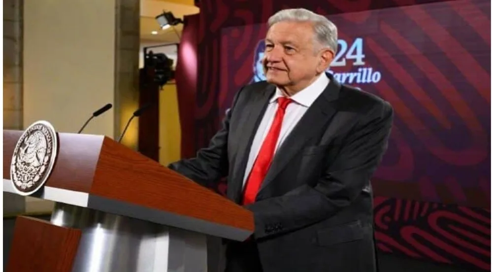 AMLO critica falta de información de EE.UU. sobre el "avión clonado" en el caso Zambada