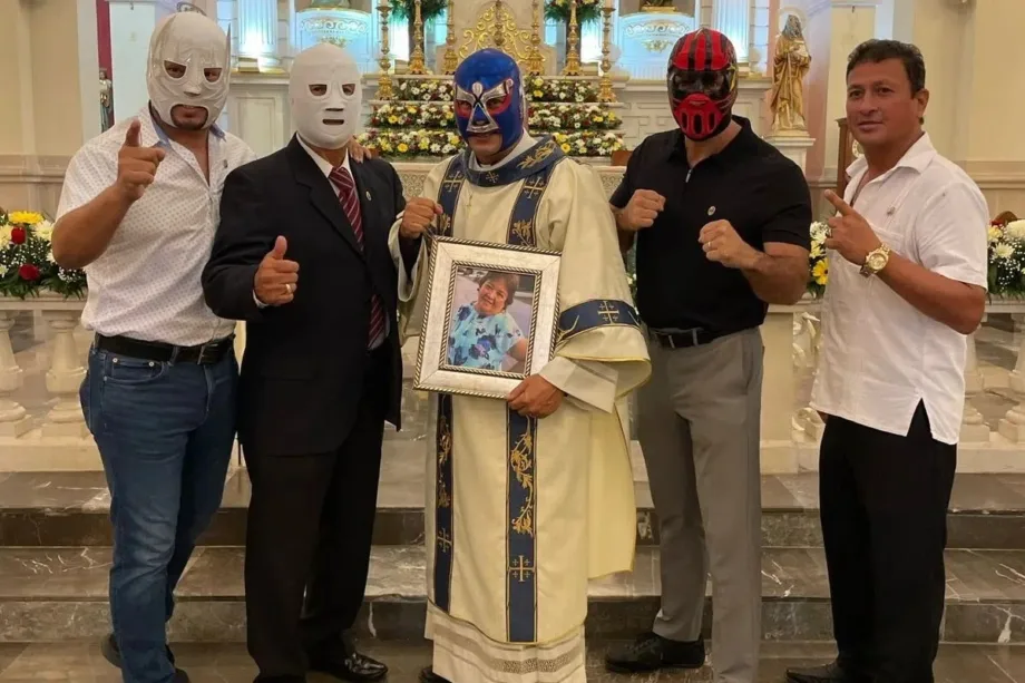 El Rey Apóstol: Luchador que lleva la fe desde el ring hasta el altar