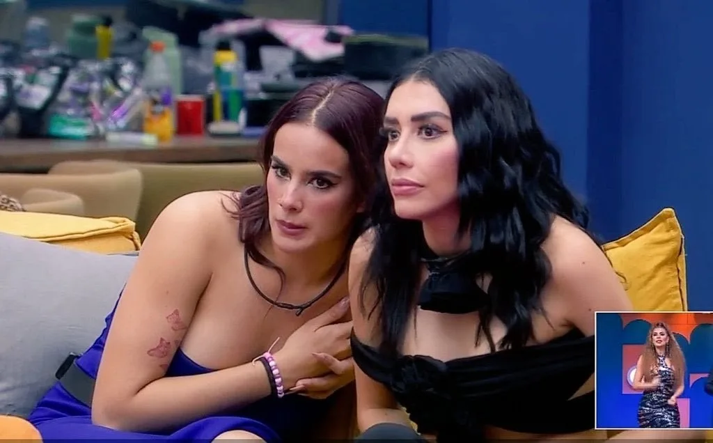 Karime Pindter y Gala Montes protagonizan beso en 'La Casa de los Famosos México'