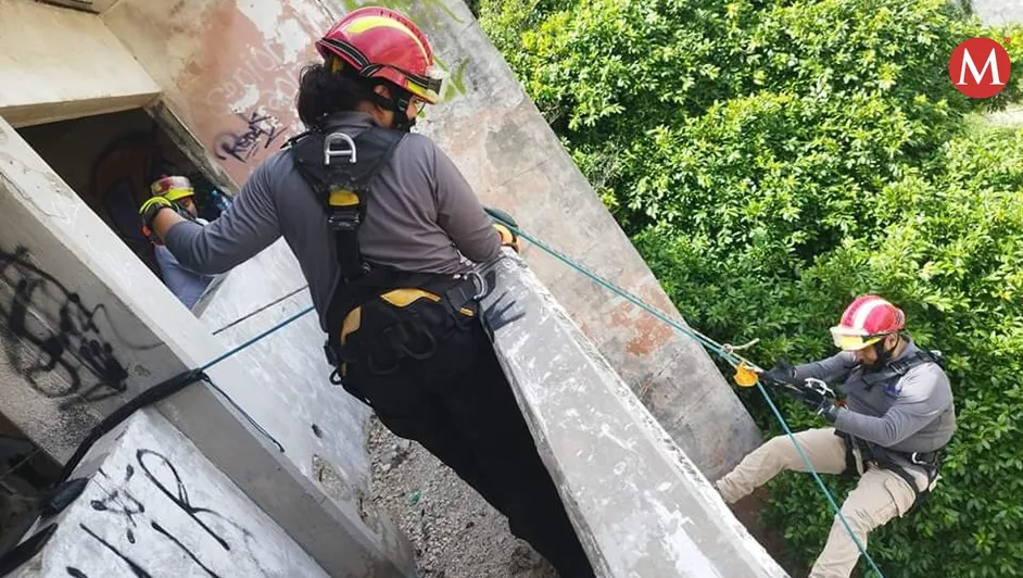 Voluntarios se preparan para rescates en altura en el sur de Tamaulipas