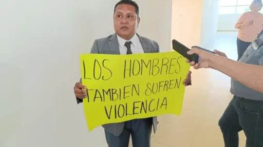 Diputado de Morena en Tamaulipas genera polémica al considerar "microviolencia" no hacer lonche al marido