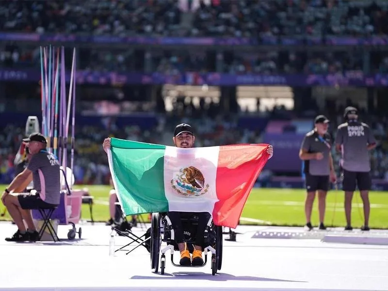 Edgar Fuentes gana medalla de plata en los Juegos Paralímpicos