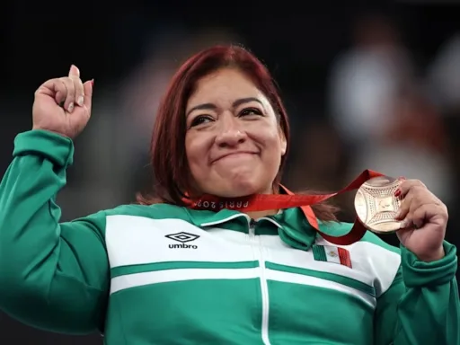 Amalia Pérez se sube al podio en París con medalla de bronce