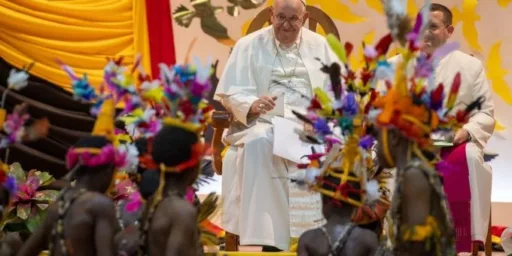 Detienen a siete personas por planear ataque contra el papa Francisco en Indonesia