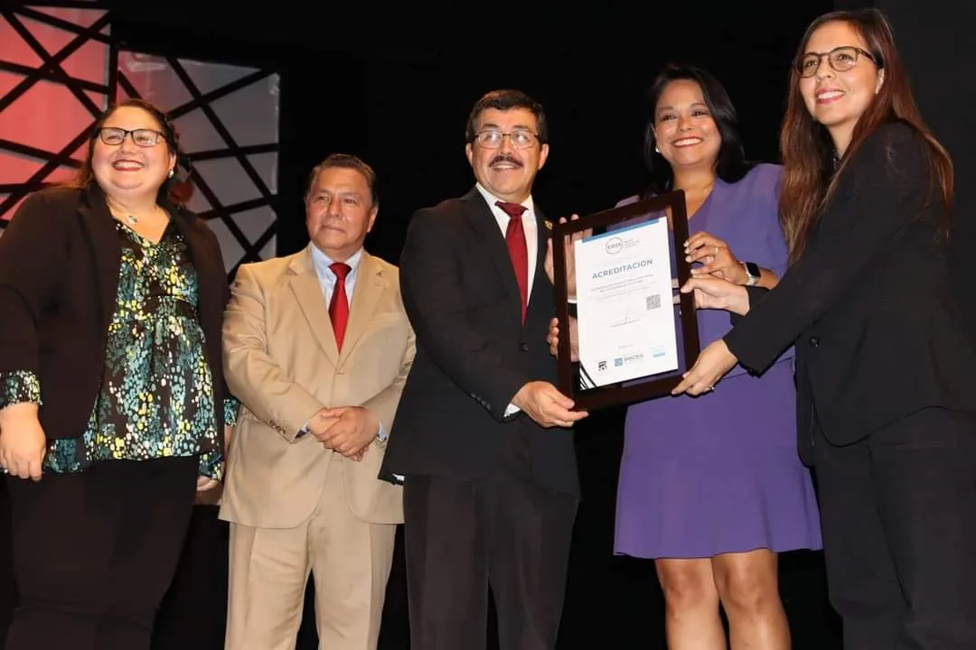 La UAT recibe reconocimiento nacional por la calidad de sus programas educativos