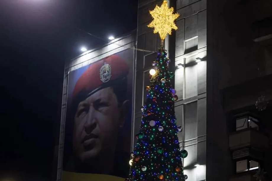 Maduro Adelanta la Navidad al 1 de Octubre: Venezuela Sorprende al Mundo