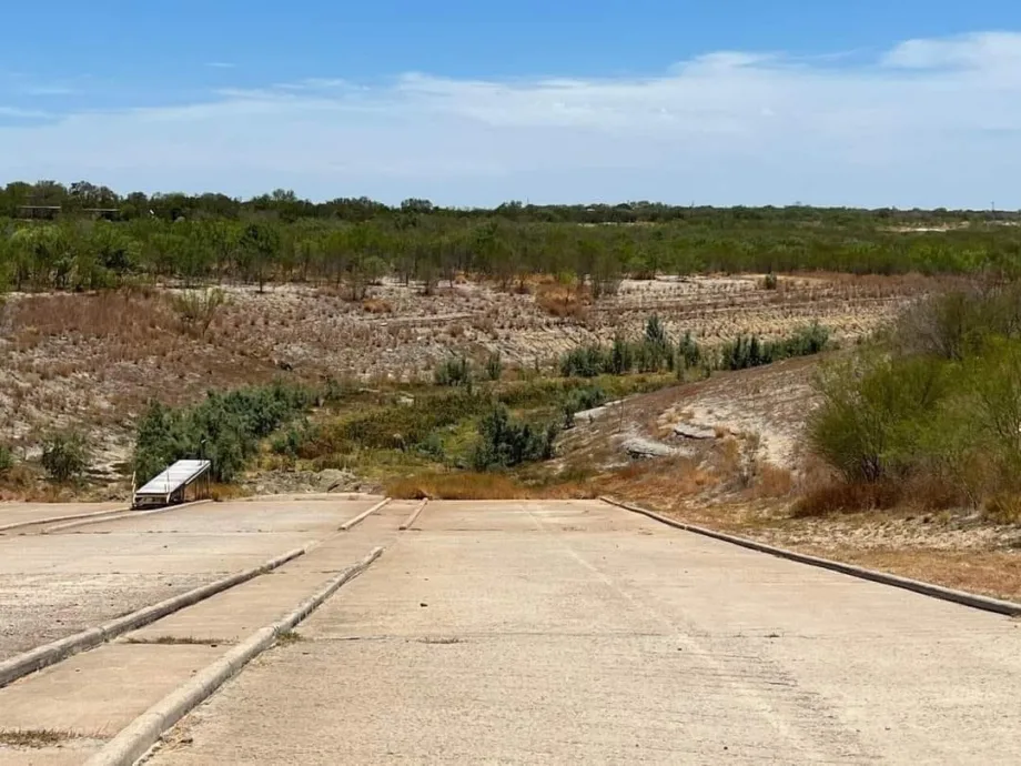 Presa Falcón enfrenta crisis de sequía