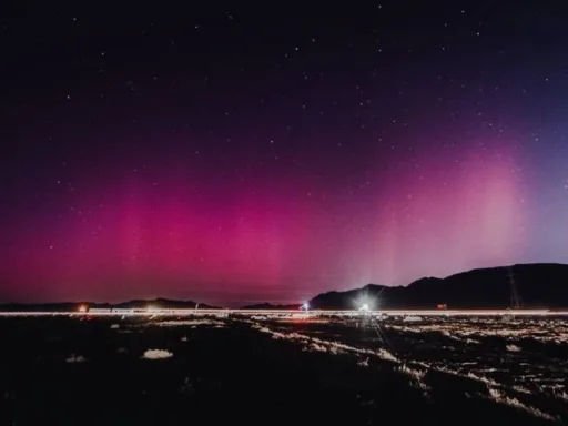 Auroras boreales volverán a iluminar Tamaulipas por tormenta geomagnética