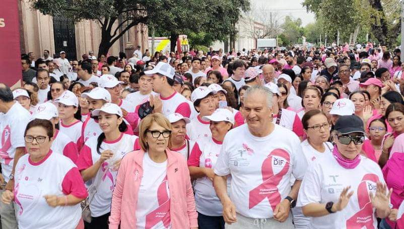 Conmemoran Día Internacional contra el Cáncer de Mama con «Caminata Rosa»