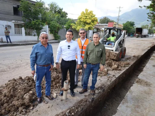 Lalo Gattás Supervisa Obra Hidráulica en la Colonia Miguel Alemán