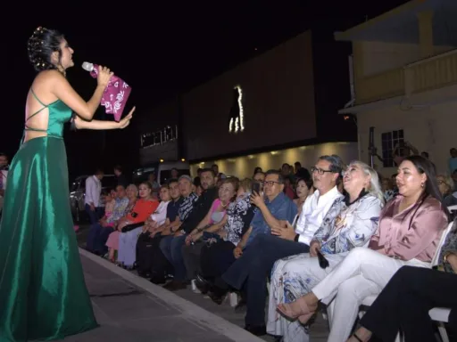 Inaugura Erasmo González el Festival Internacional en la Costa del Seno Mexicano