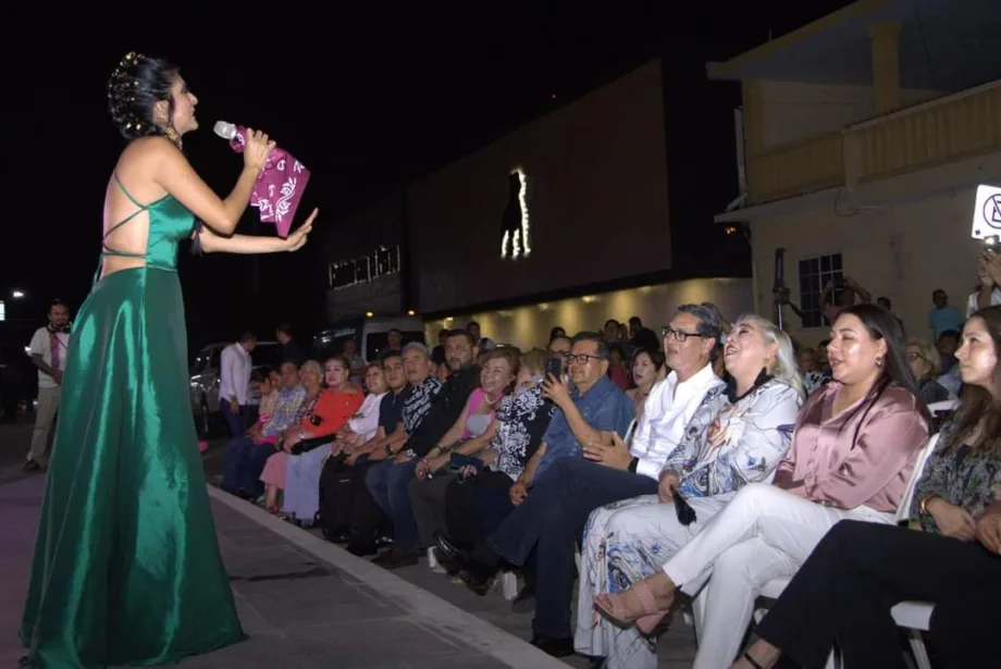 Inaugura Erasmo González el Festival Internacional en la Costa del Seno Mexicano