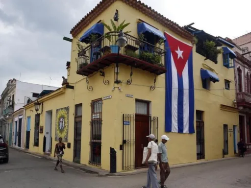 México envía más de 400 mil barriles de petróleo a Cuba en medio de crisis