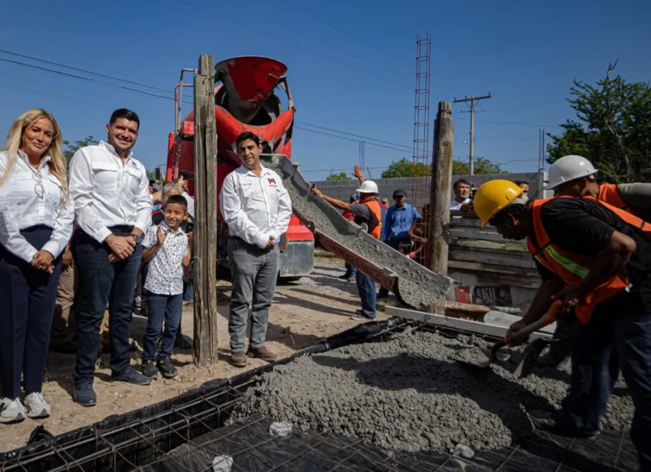 Alcalde Alberto Granados arranca construcción de cuartos dormitorios del programa FAISMUN en Matamoros