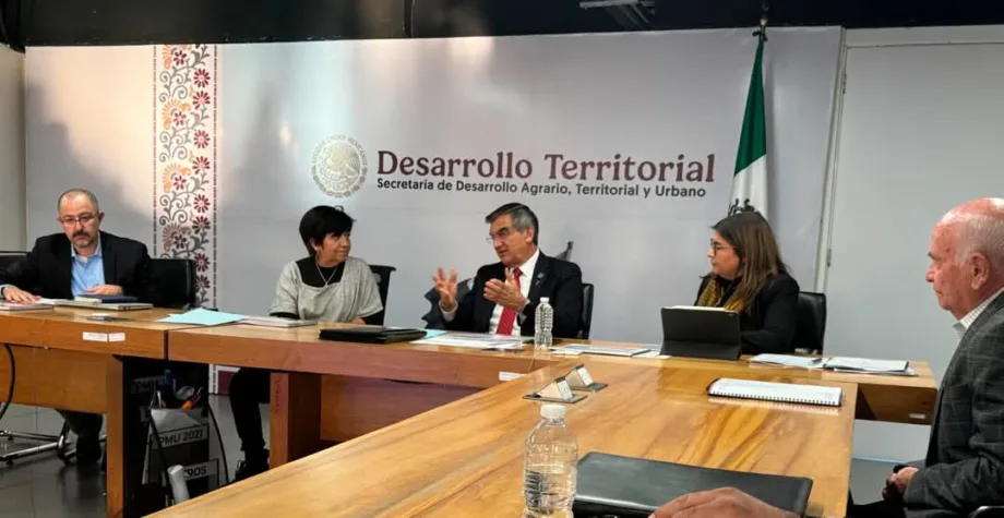 Gobernador y Sedatu acuerdan fortalecer la regularización de la tenencia de la tierra