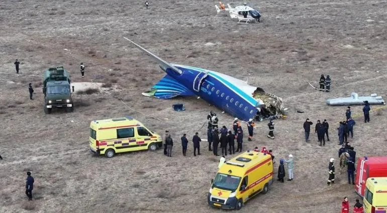 Avionazo en Kazajistán: 38 muertos y 29 sobrevivientes